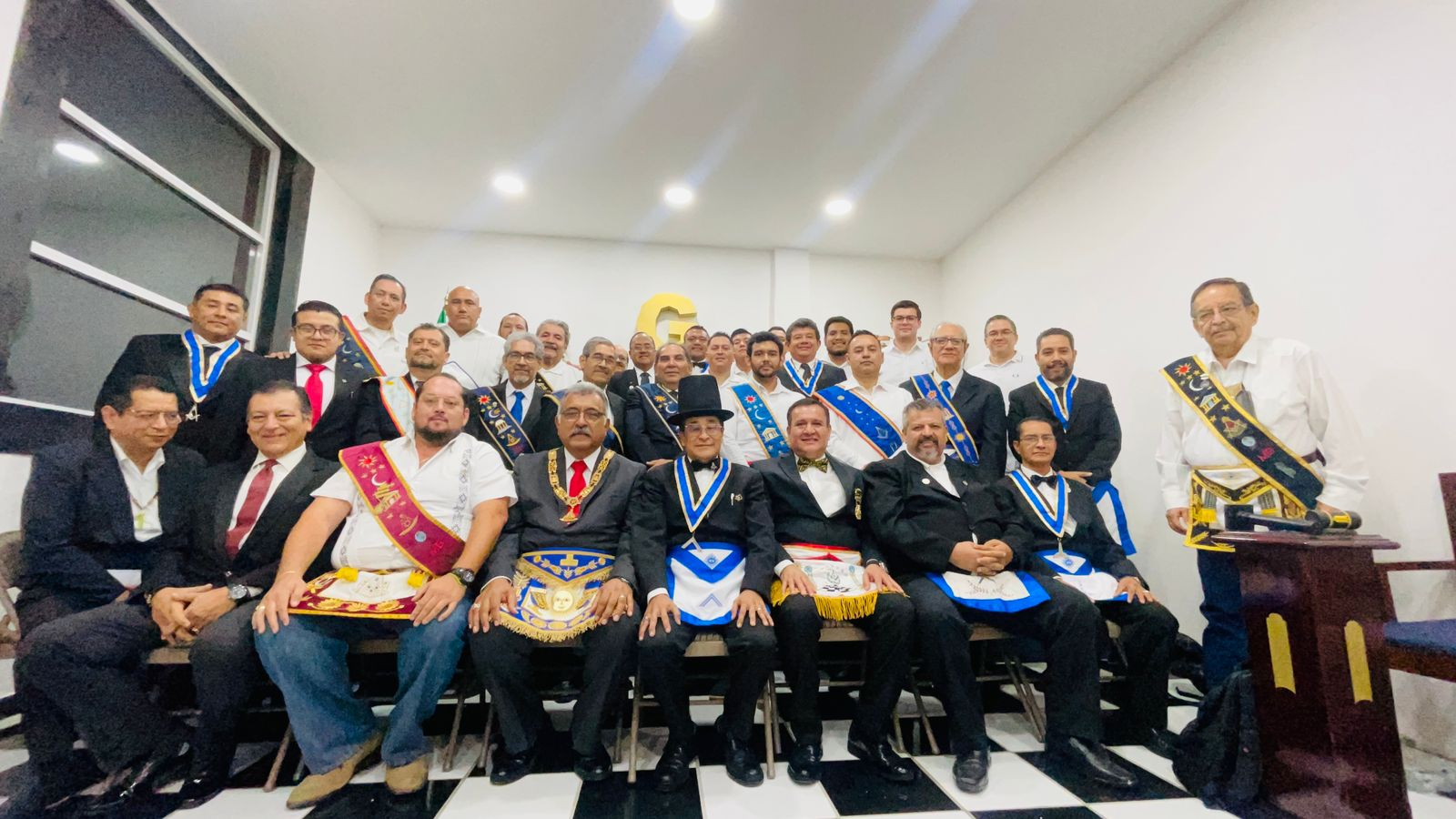 Lee más sobre el artículo CXLIV Aniv. de Lumen No. 13