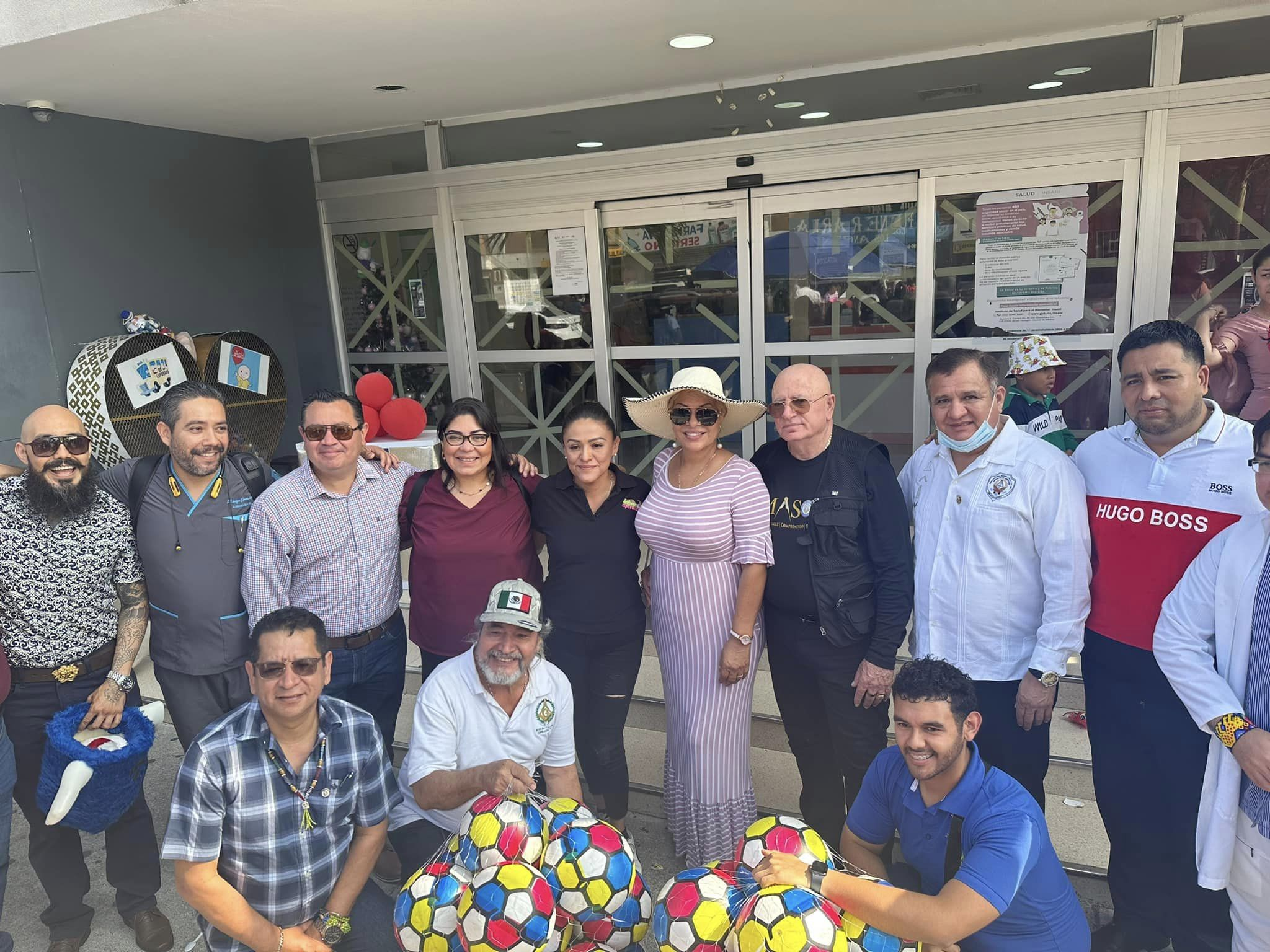 Lee más sobre el artículo Entrega de Juguetes en Hospitales del puerto de Veracruz