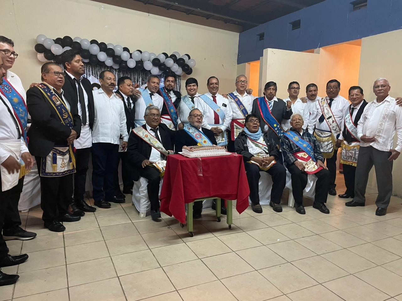 Lee más sobre el artículo ¡¡¡MIRAD CUAN BUENO Y DELICIOSO ES HABITAR TODOS EN ARMONÍA!!!