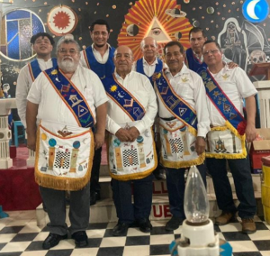 Lee más sobre el artículo Universo 35, Cena Solsticial de Verano