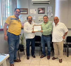 Lee más sobre el artículo Alfa y Omega No. 9: Reunión con el Director de Educación del H. Ayuntamiento Municipal de Poza Rica, Ver.