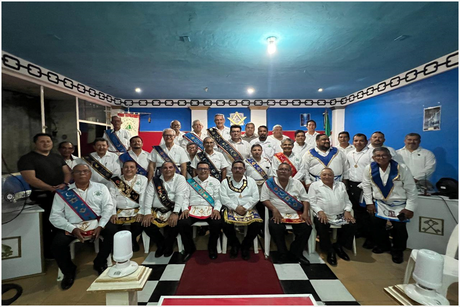 Lee más sobre el artículo Lux No. 103: VIII aniversario de su fundación.