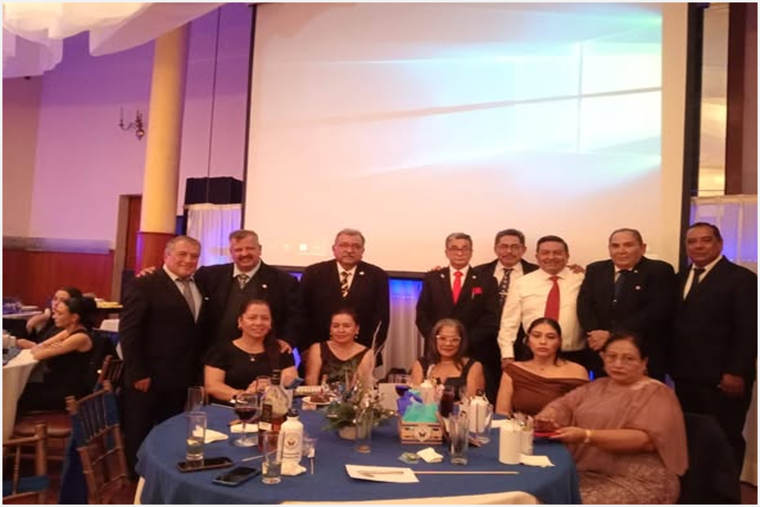 Lee más sobre el artículo Gran Logia Unida Mexicana: Cena de Solticio y aniversario.