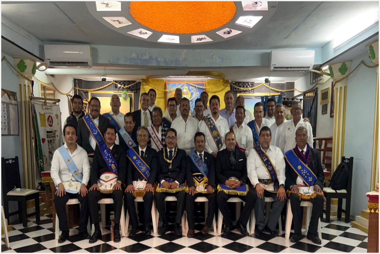 Lee más sobre el artículo Instalación Cuadros Logiales: Huilango No. 48 y Dr. Manuel Suárez Trujillo No. 45.